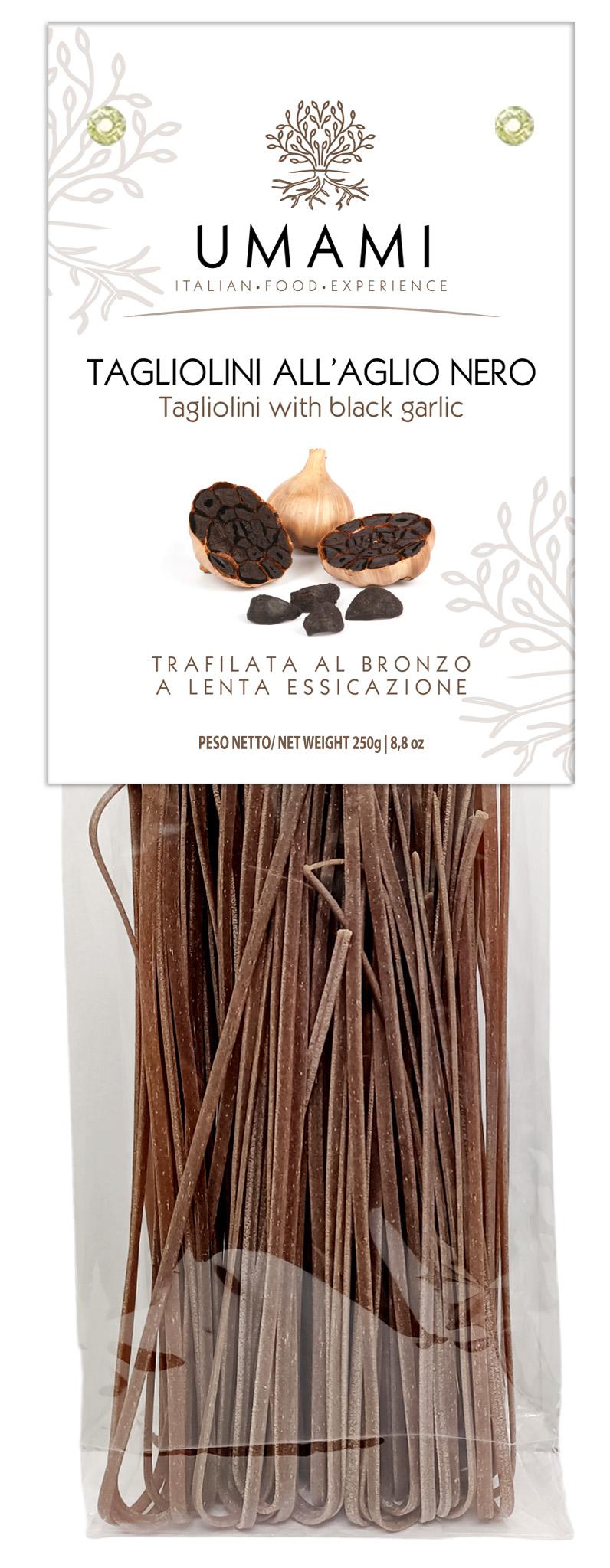 Tagliolini à l'ail noir