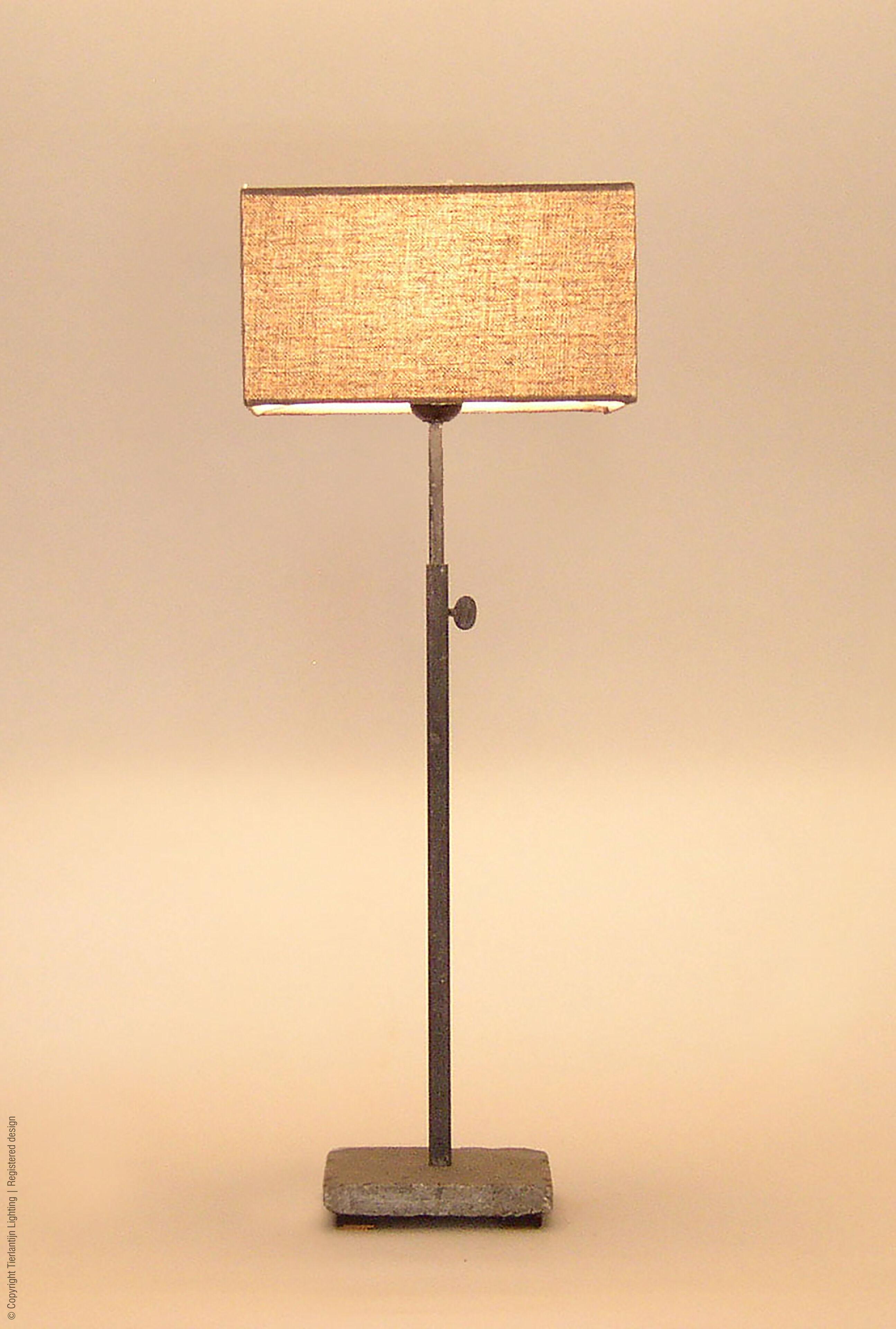 Lampe Pierre de taille avec abat-jour