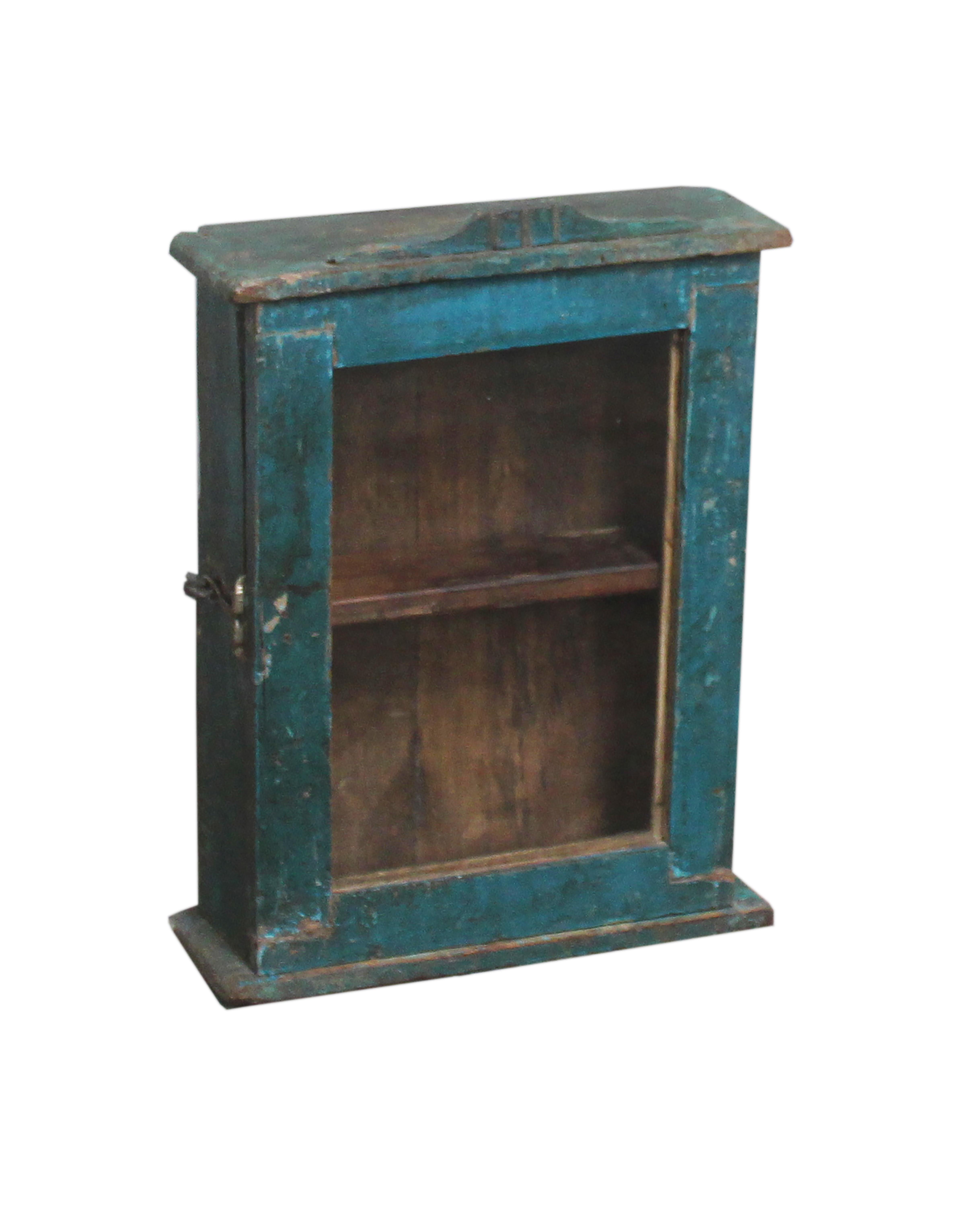 Vitrine murale en treck ancien