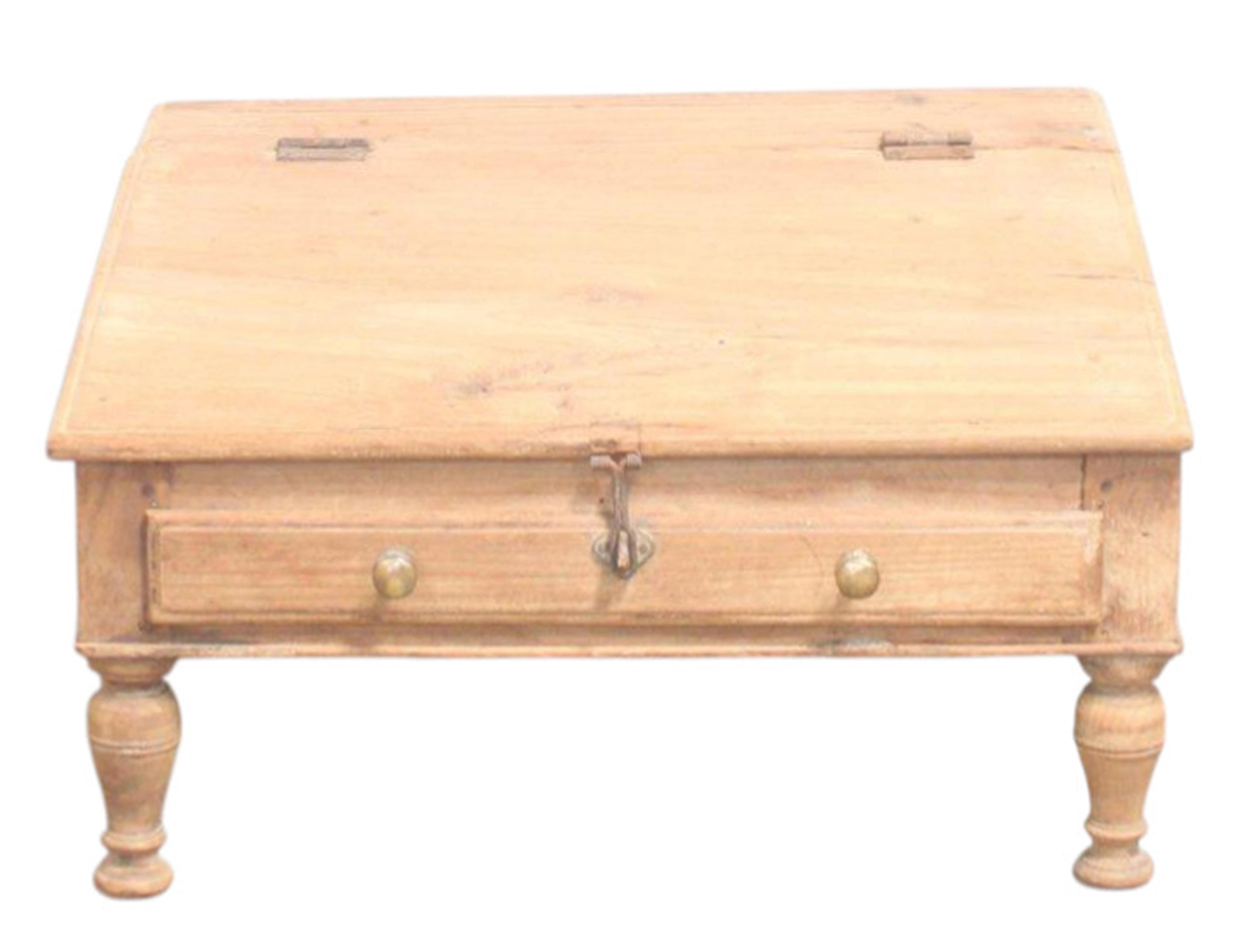 Table d'appoint coffre en teck ancien