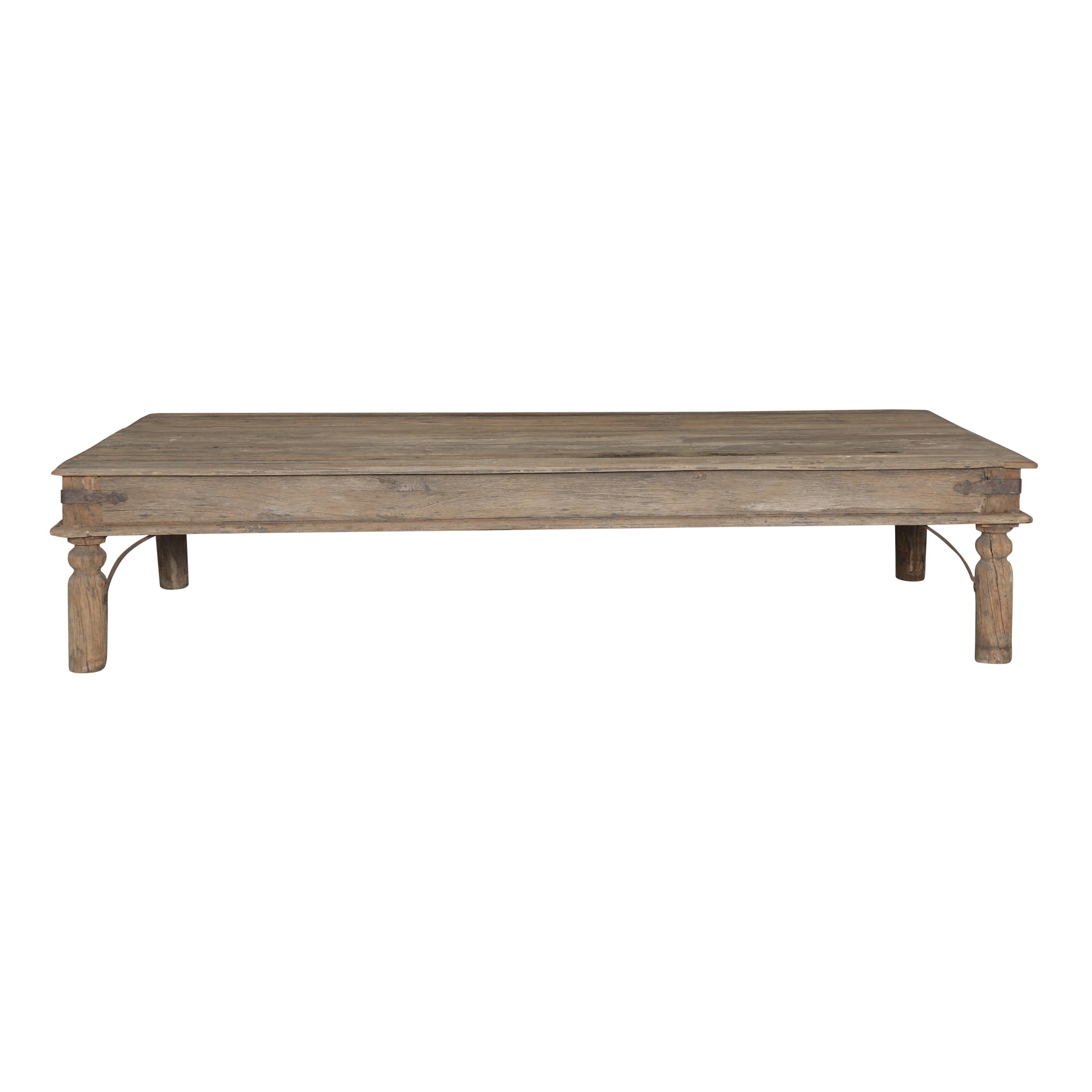 Table basse en teck ancien