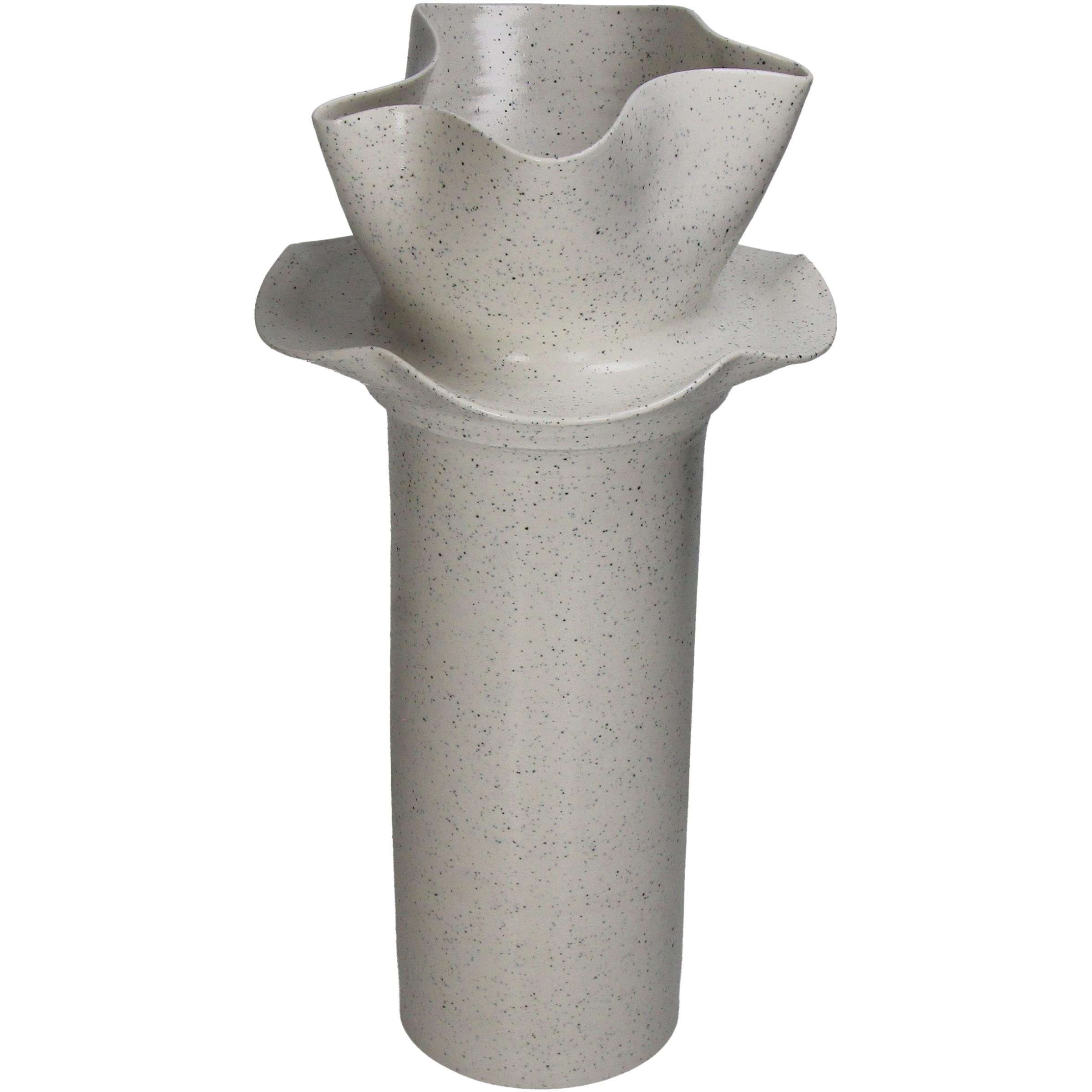 Vase froissé en porcelaine