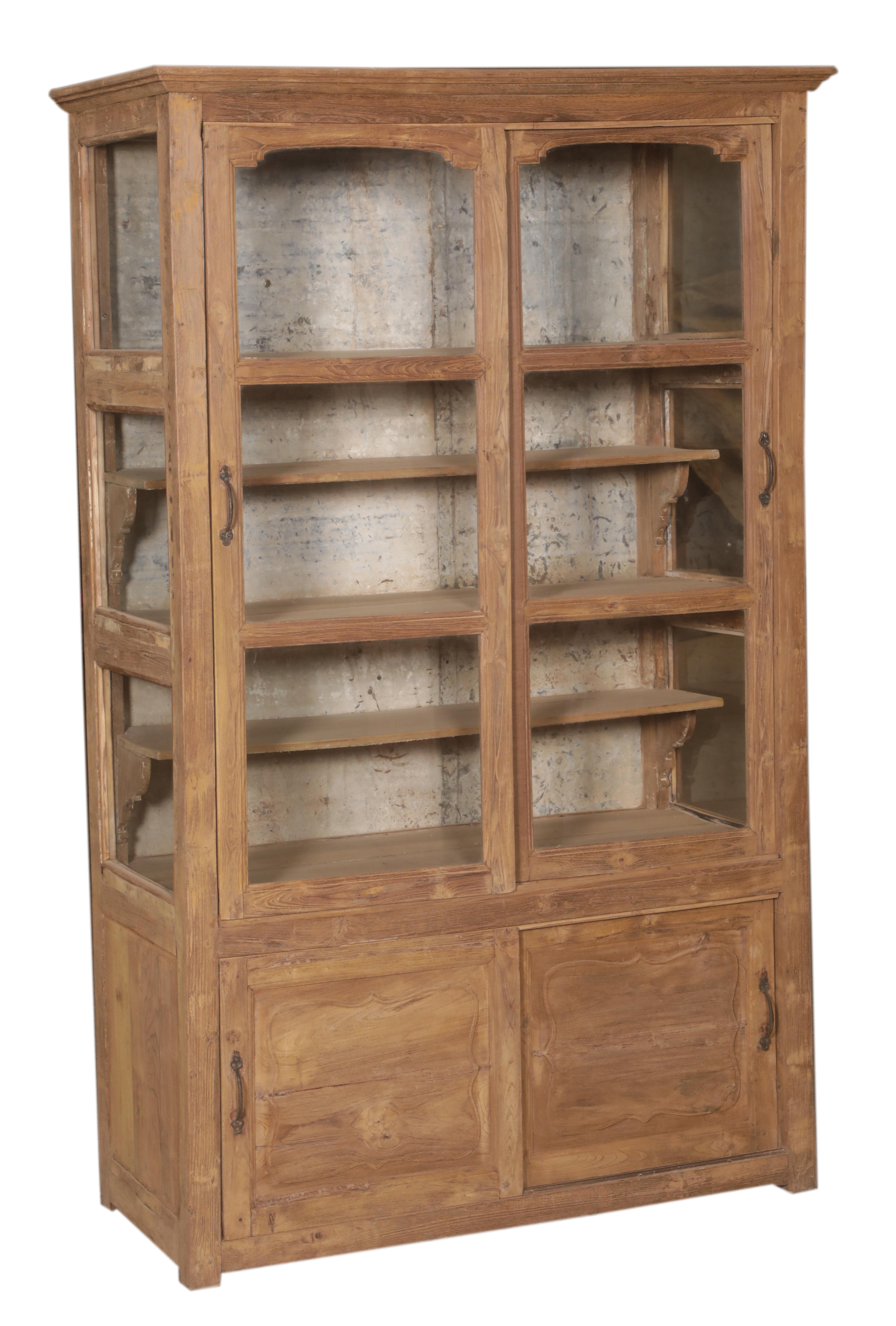 Vitrine 2 portes vitrées. 2 portes en bois en teck ancien