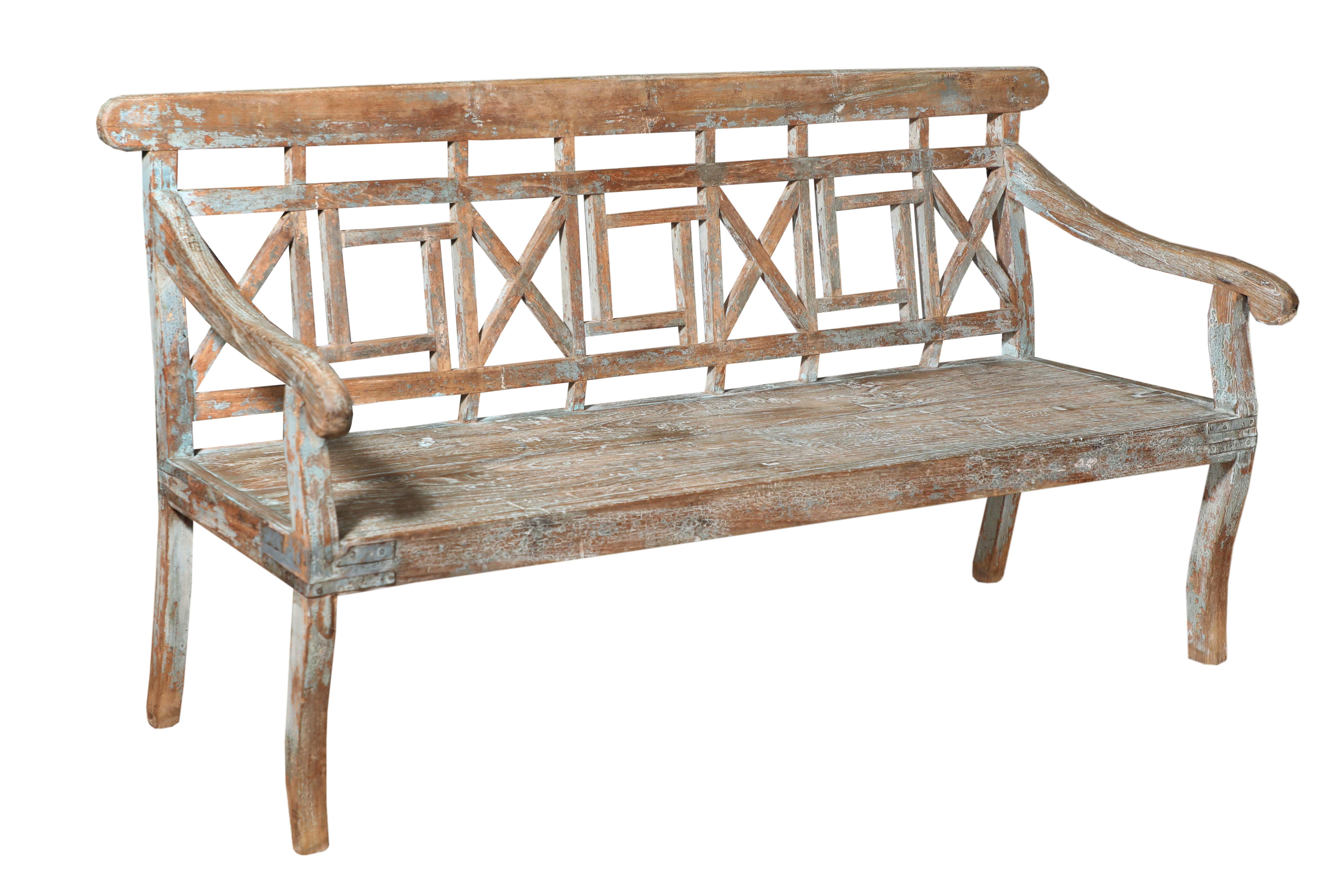 Banc en teck ancien coloré