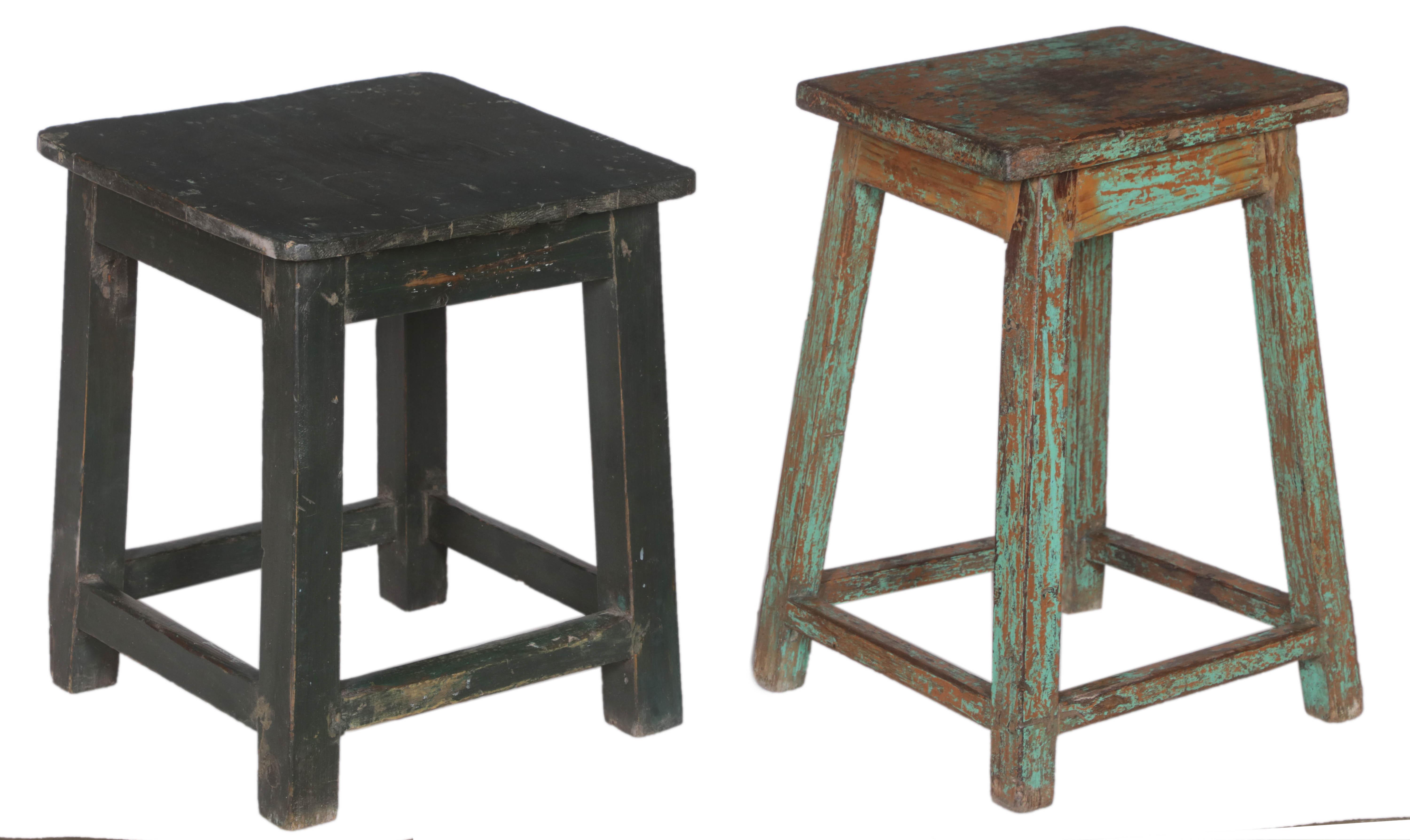 Tabouret en teck ancien