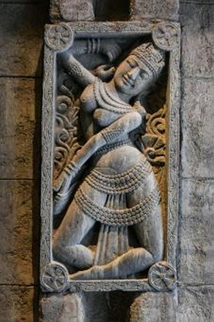 Relief Khmer cadre de Femme