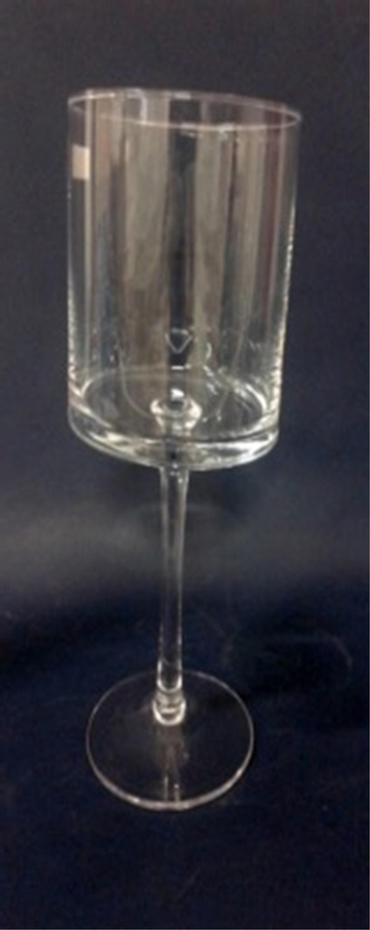 Vase cylindrique sur pied