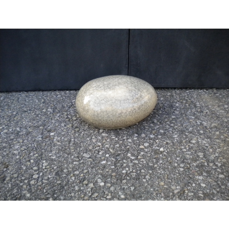 Petite pierre émaillée