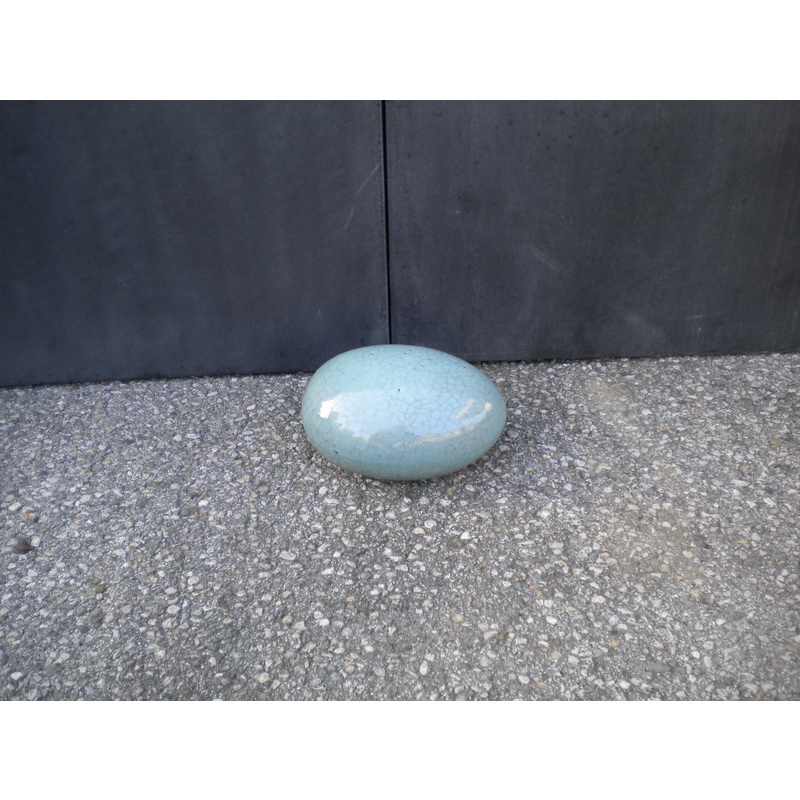 Pierre moyenne émaillée