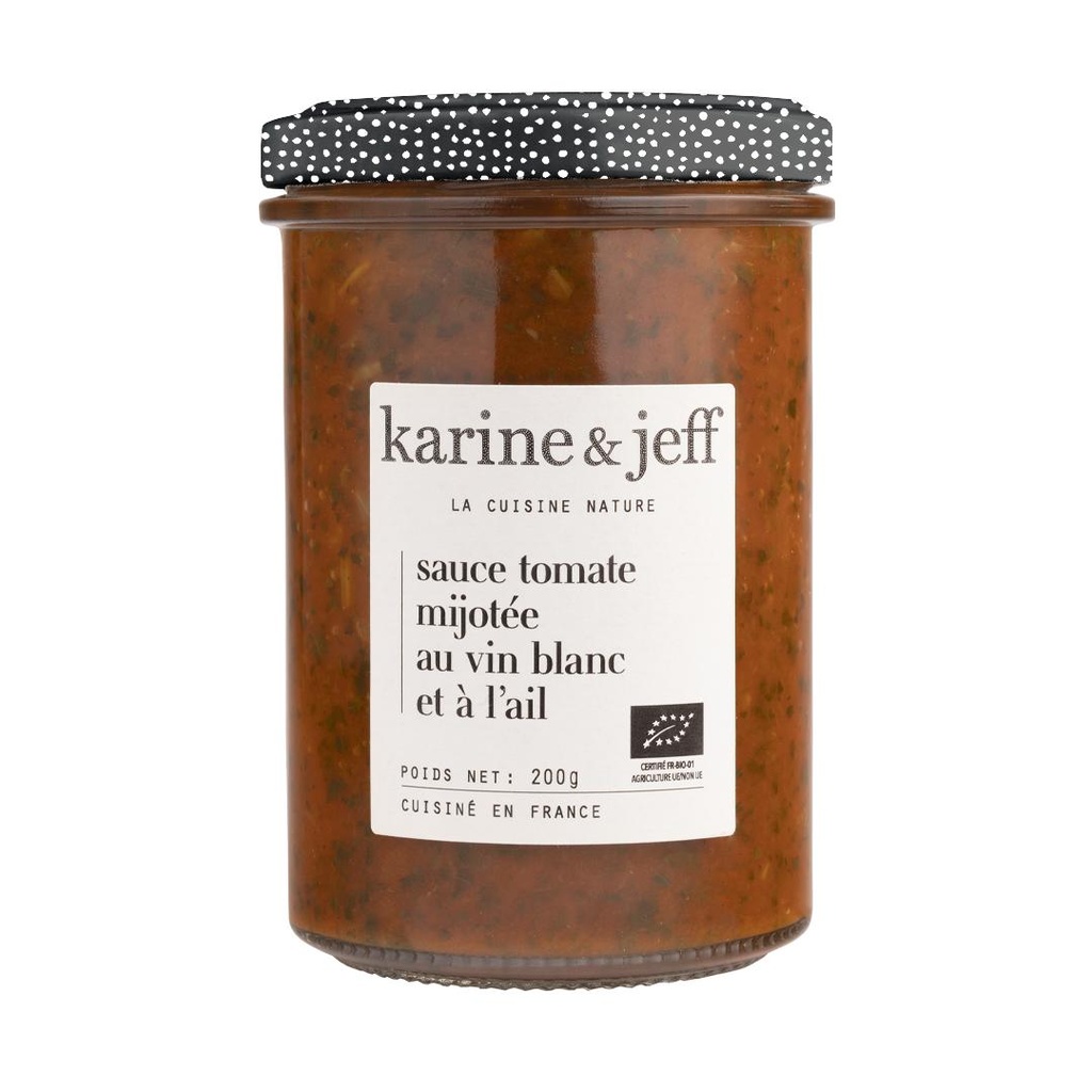 Sauce tomate mijotée au vin blanc et à l'ail