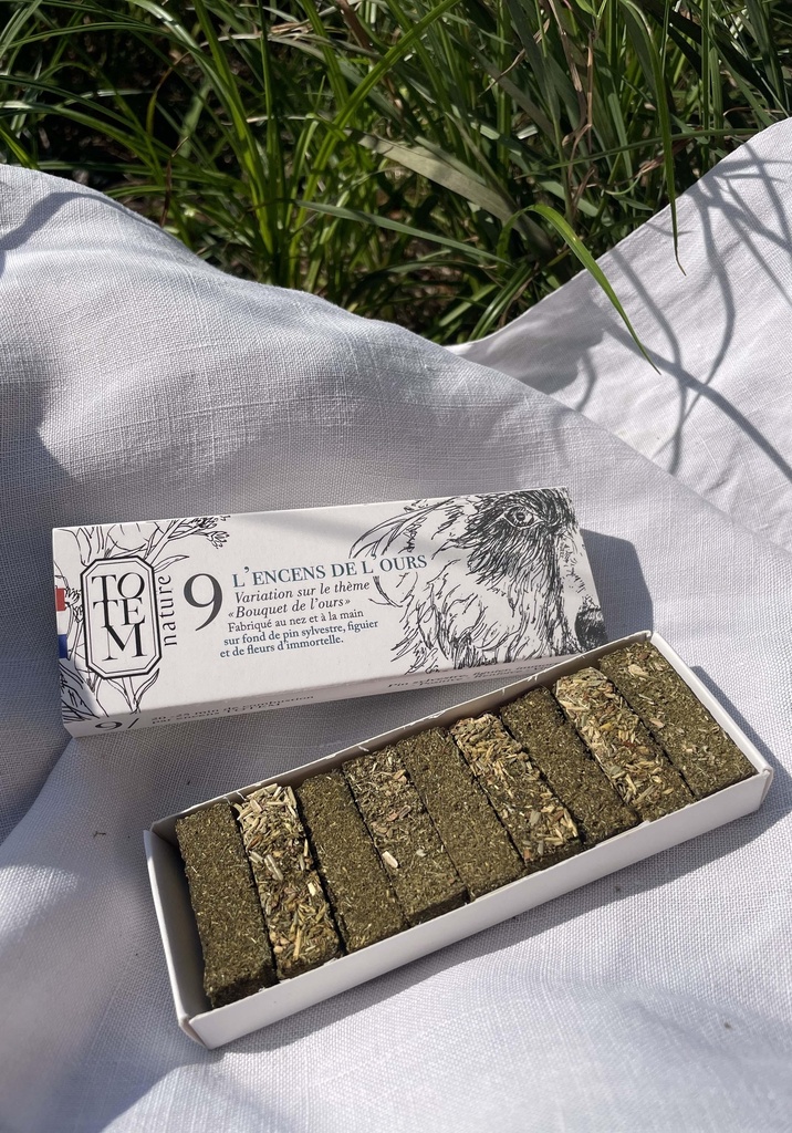 Encens de l'Ours: pin sylvestre, feuilles de figuier, fleurs d'immortelles