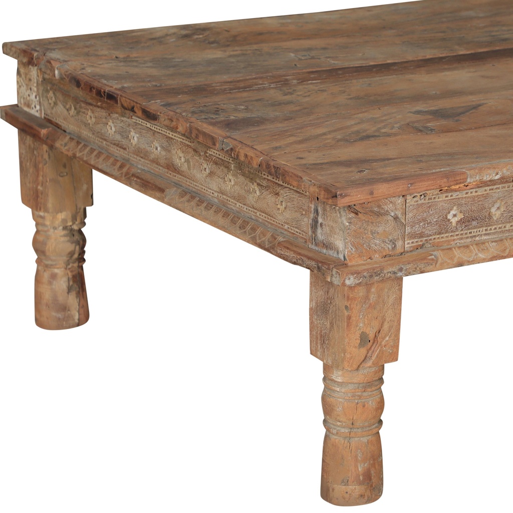 Table basse en teck ancien