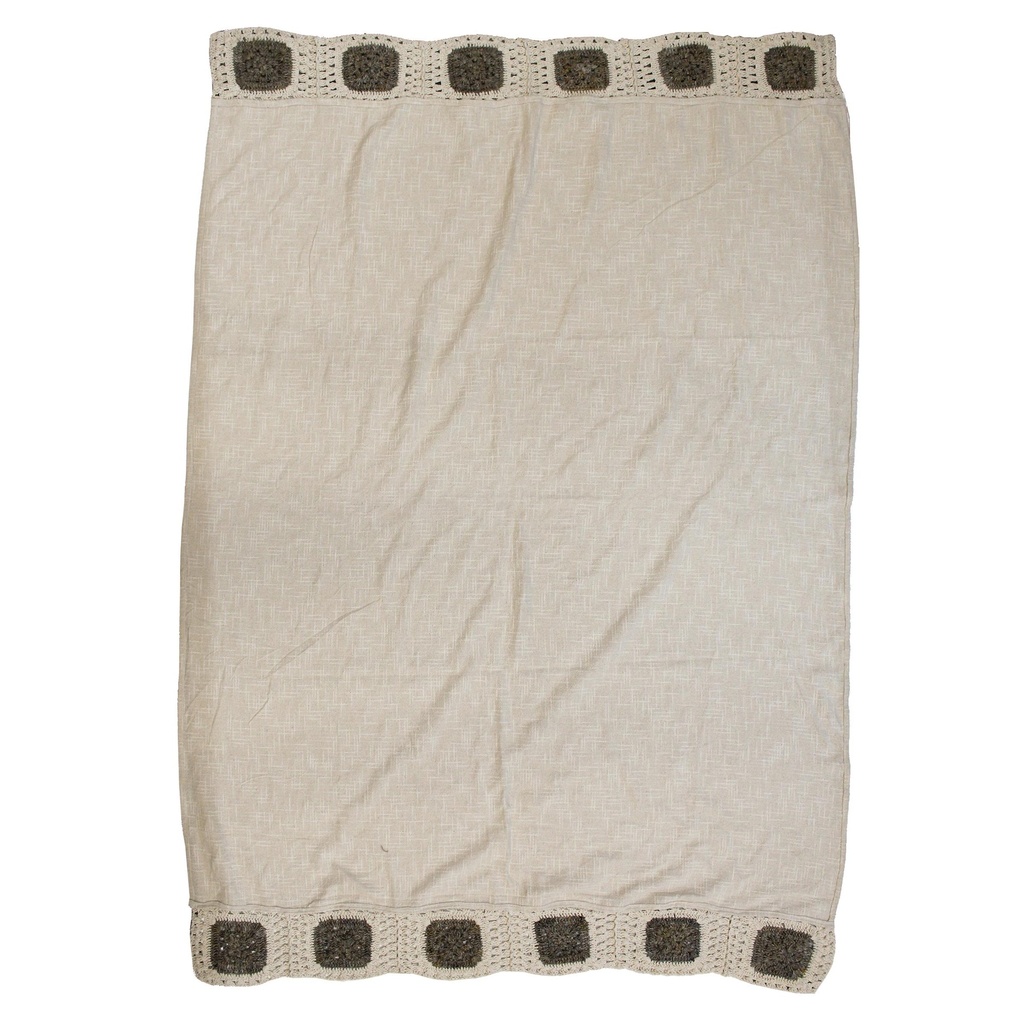 Plaid bordure en crochet