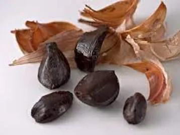 Têtes d'Ail noir bio & local