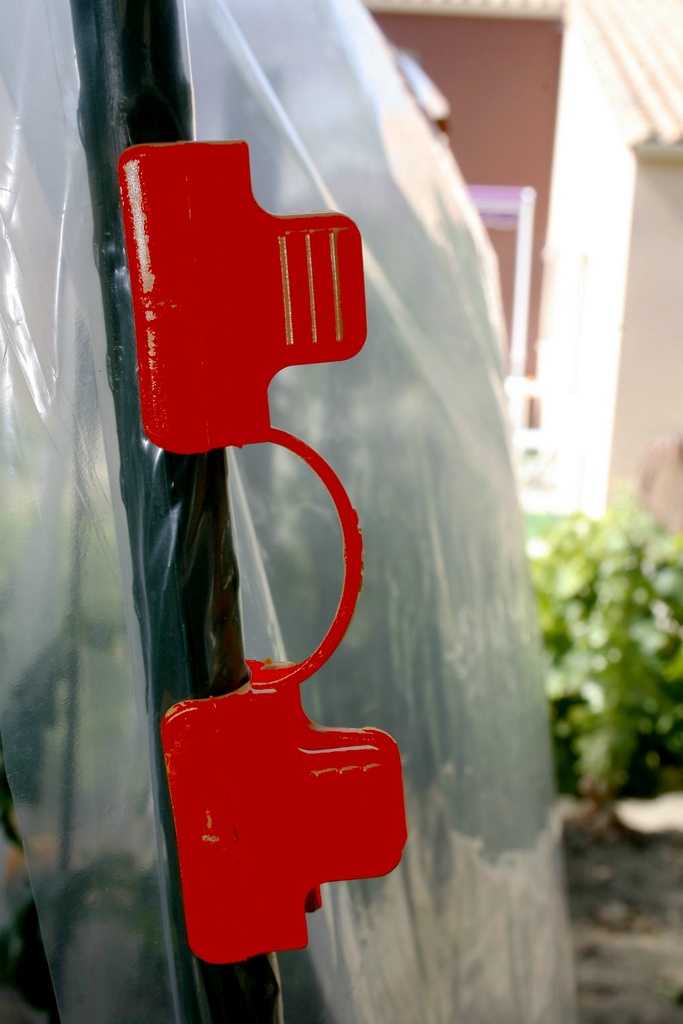 CLIP 16 mm (10) Clip pour les tuteurs TOMATO TUTEUR 2.3m