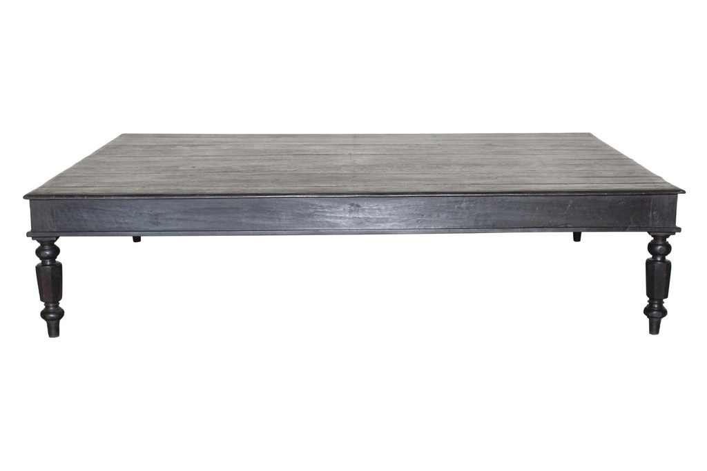 Table basse en teck ancien