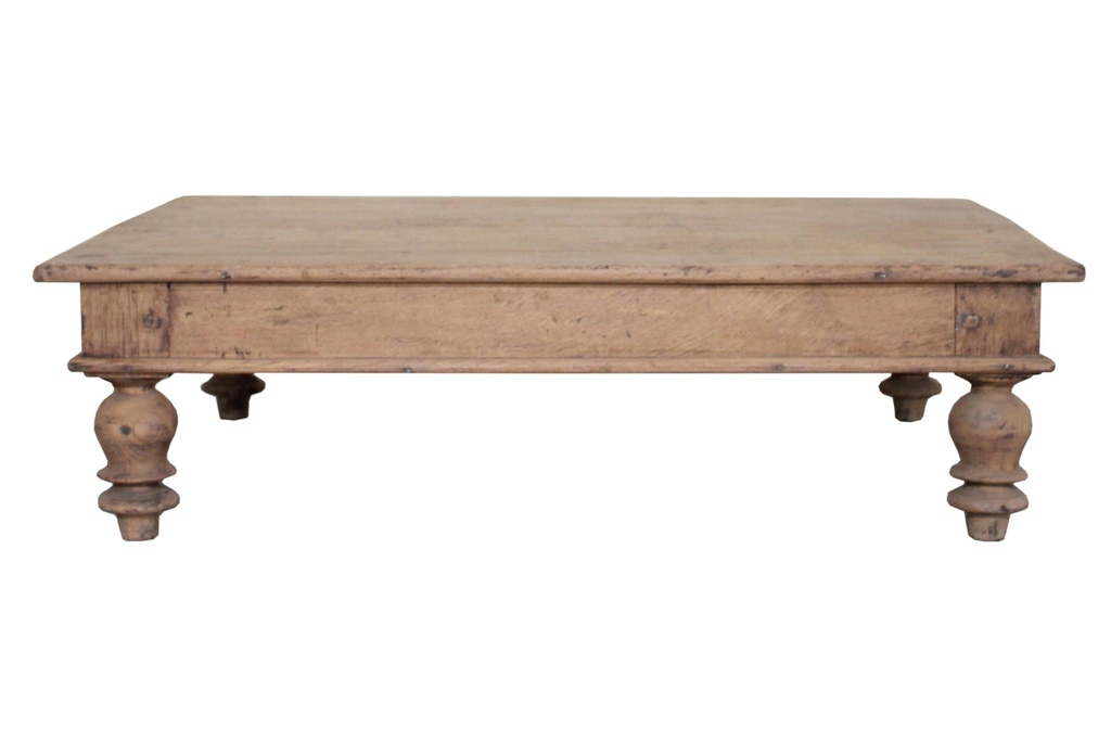 Table basse en teck ancien