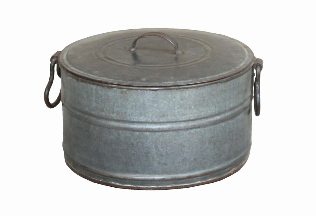 Boite en zinc ronde ancienne