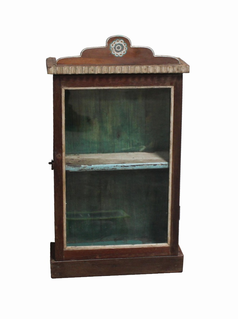 Vitrine murale en treck ancien