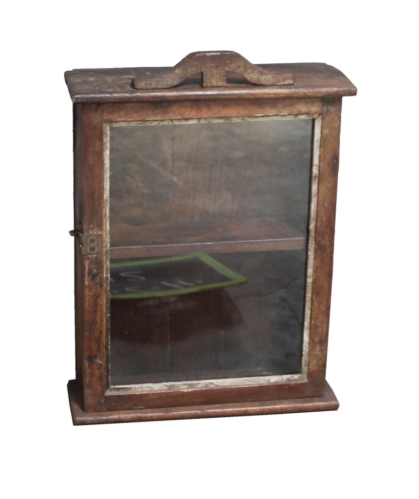 Vitrine murale en treck ancien