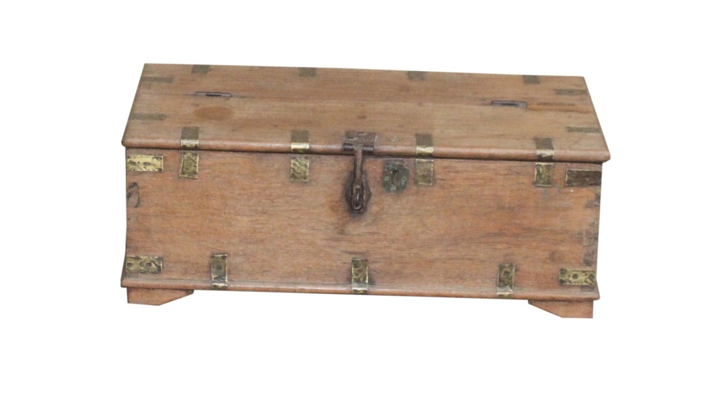 Coffre en teck ancien