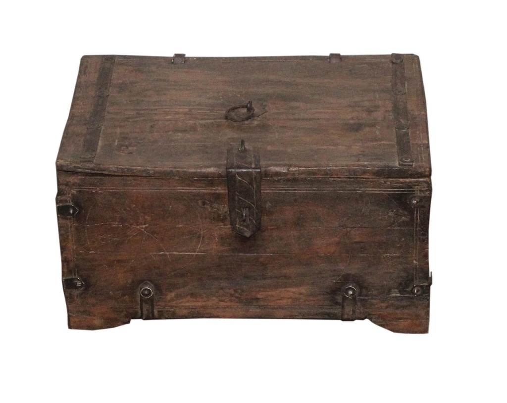 Coffre en teck ancien