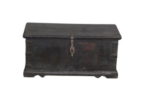 Coffre en teck ancien