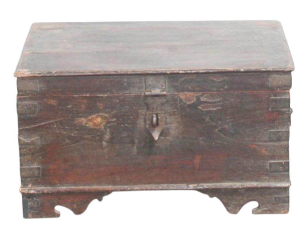 Coffre en teck ancien