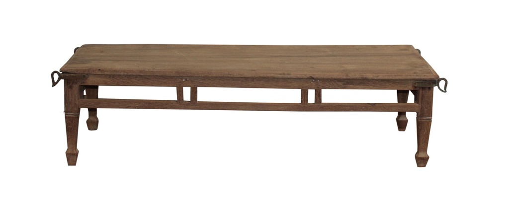 Table basse en teck ancien