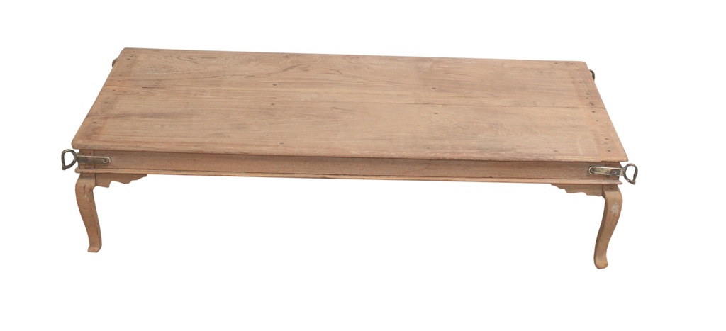 Table basse en teck ancien