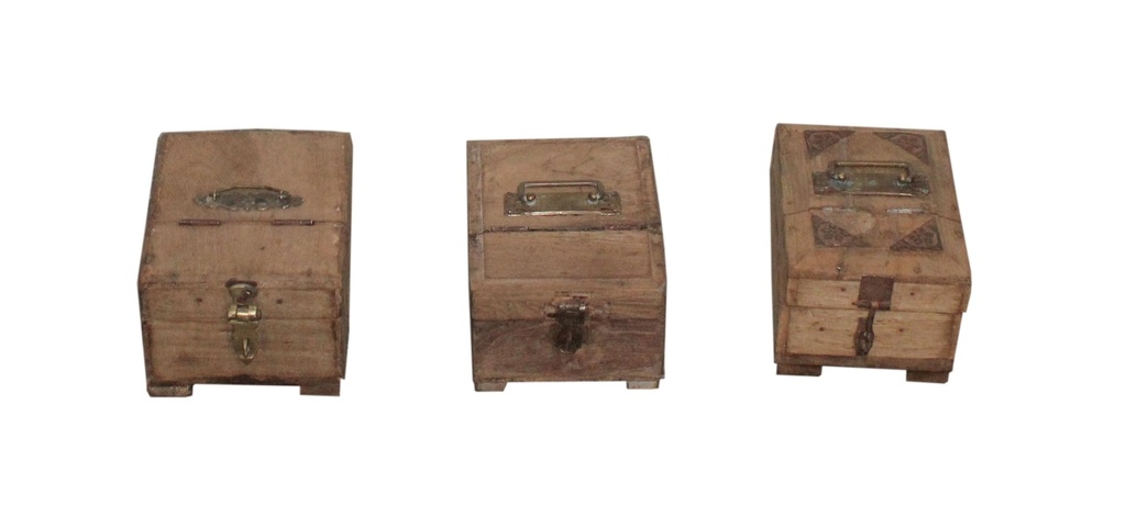 Boite de rasage en teckk ancien