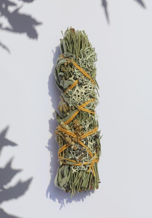 Bouquet du Loup pour fumigation, pin sylvestre, sauge achillée, lichen